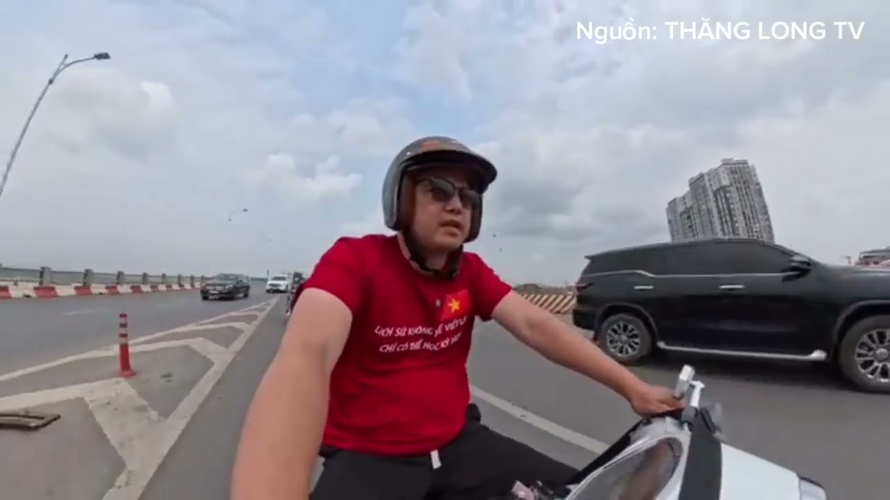 THĂNG LONG TV: EVO200Vlog|Việt Kiều về Việt Nam khen ViệtNam phát triển bị Bọn Ba Càng sokL nó