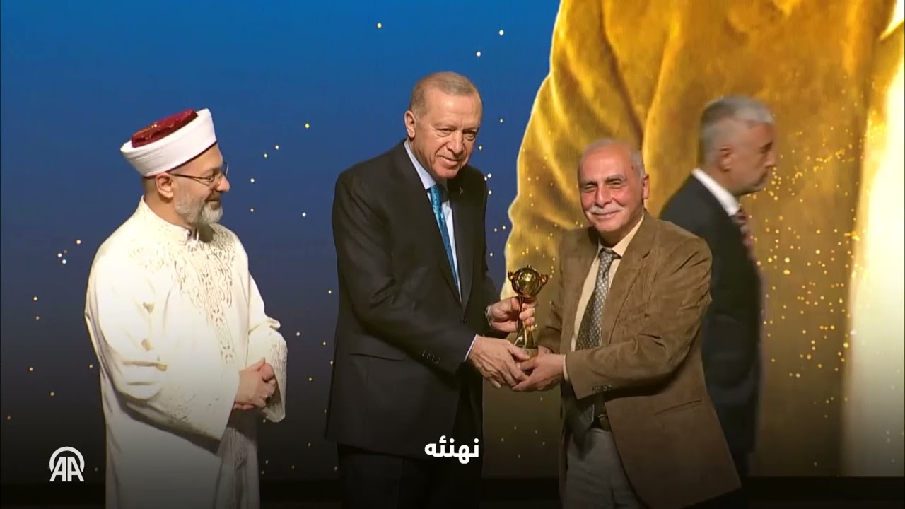 الرئيس أردوغان يكرم الطيار السوري رغيد الططري في أنقرة