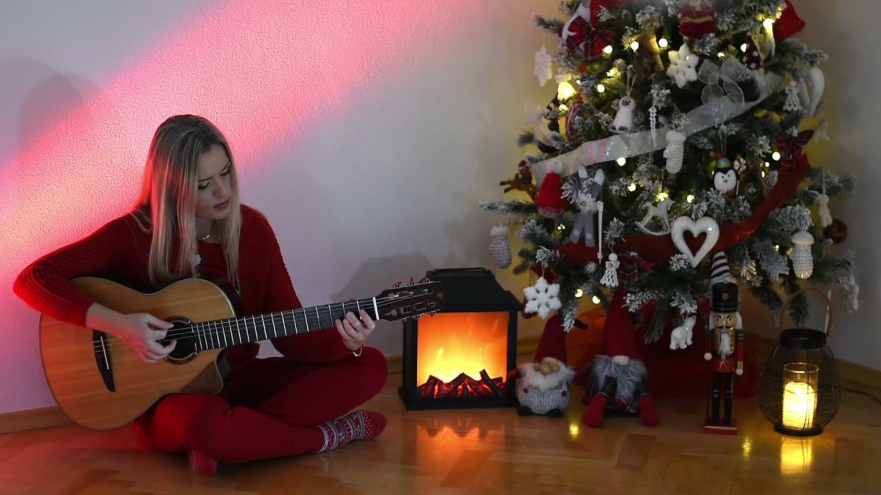 CHRIS REA - Driving Home For Christmas /fingerstyle guitar cover by Michaela Regecová/