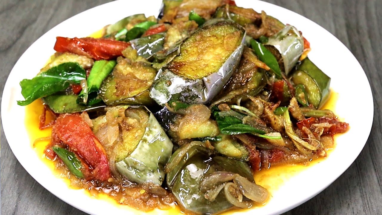মালয়েশিয়ান ইন্দোনেশিয়ান বেগুন ভাজি যে কত্ত মজার একবার বানালে আঙ্গুল চেটে খাবেন ! Tumis Terong Ungu
