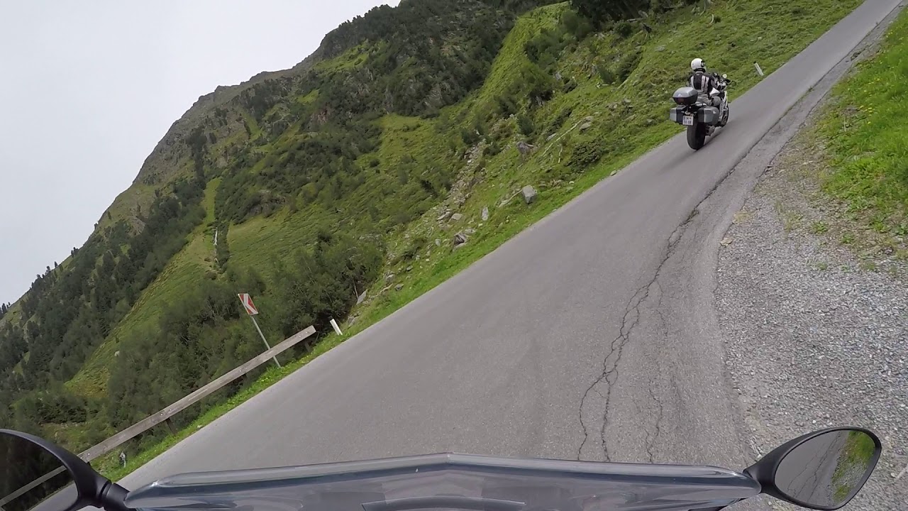 Motorcycle Heaven BMW R1200RS Austrian Alps