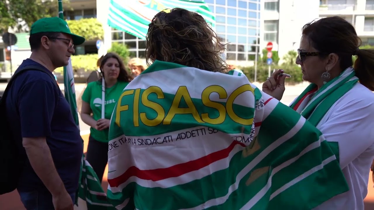 Fiumicino: prosegue la protesta delle collaboratrici scolastiche di nidi e materne