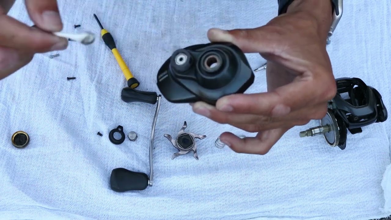 Cleaning Shimano Curado K Baitcaster Reel (EASY step by step)