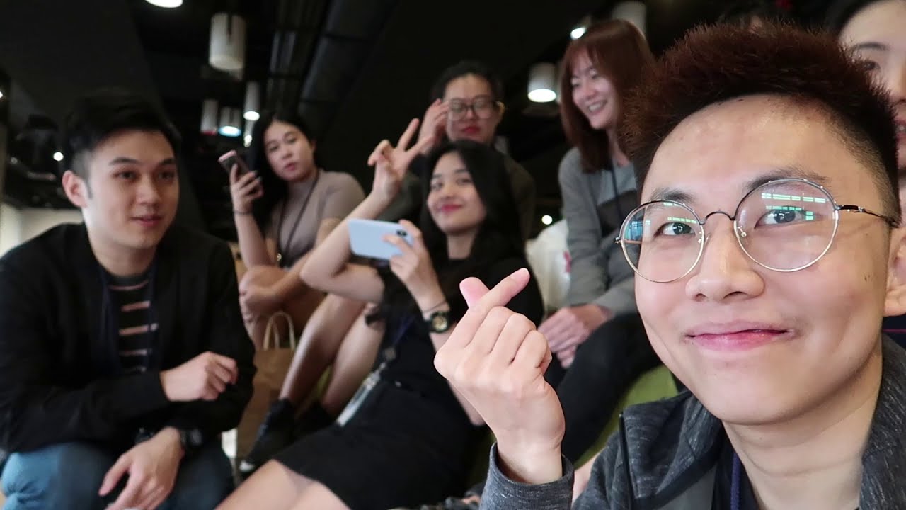 內容審核員的一天 A Day in the Life of a Content Moderator