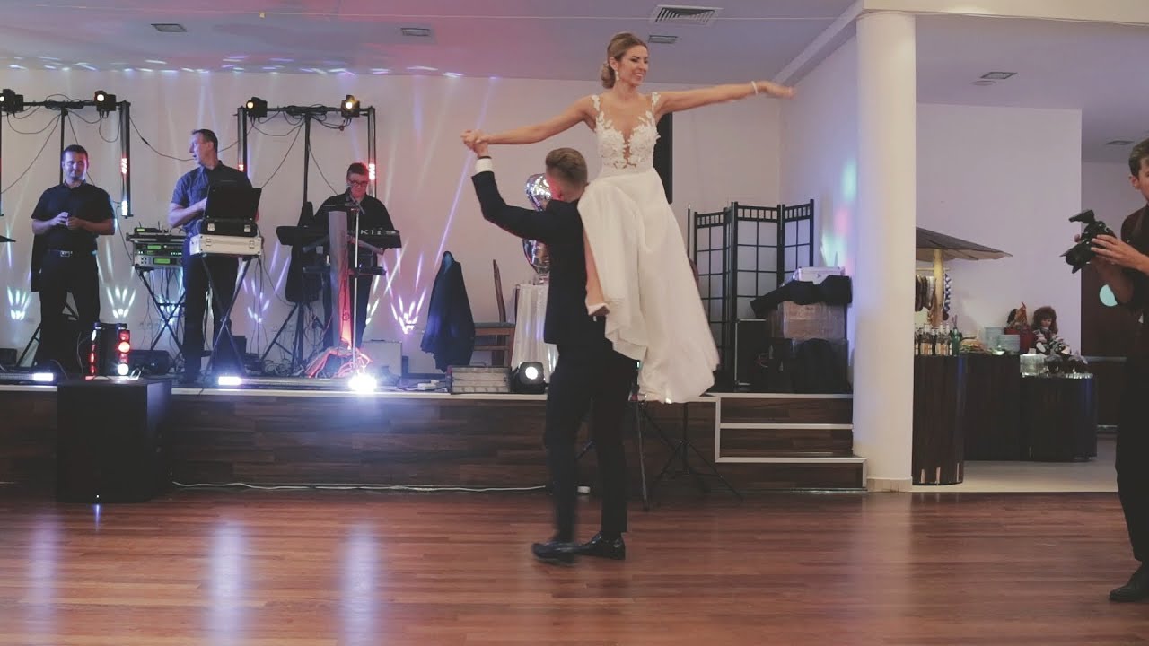 Niesamowity pierwszy taniec (Ewa & Mateusz )