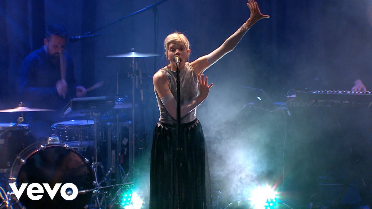 Aurora - I Went Too Far (Live on the Honda Stage)
