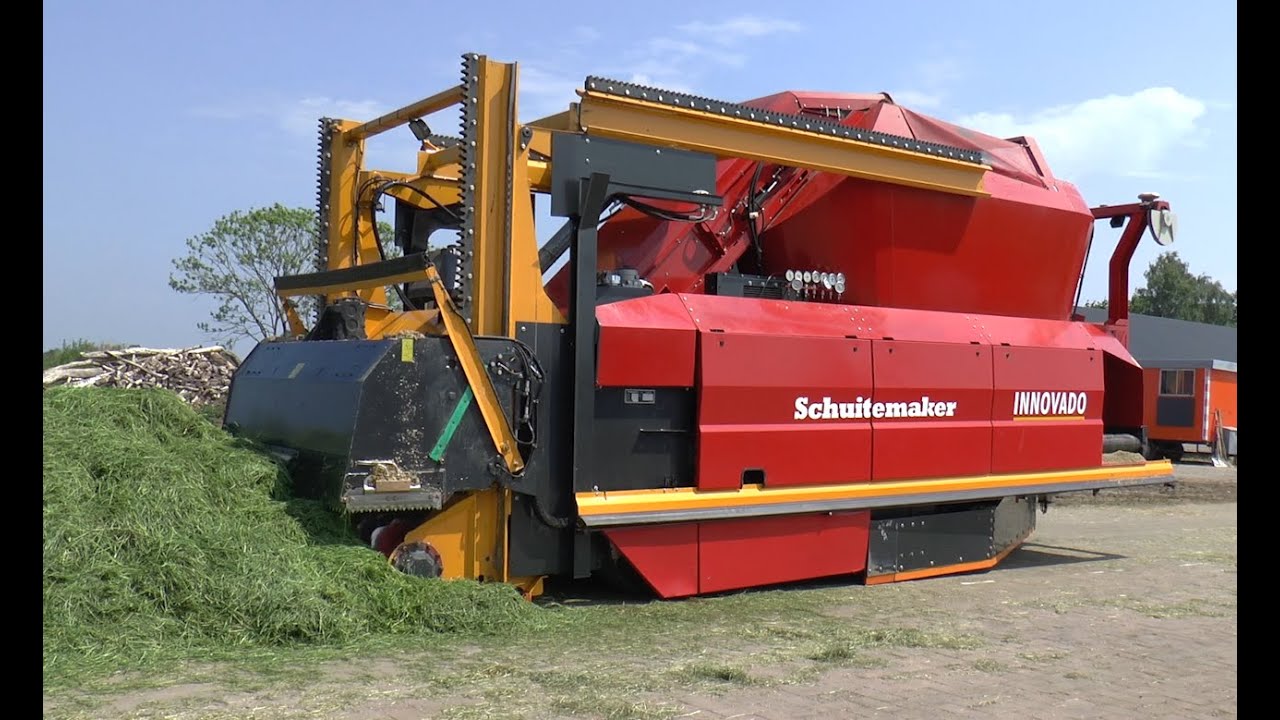 Schuitemaker Innovado voerrobot in de praktijk - www.melkvee.nl