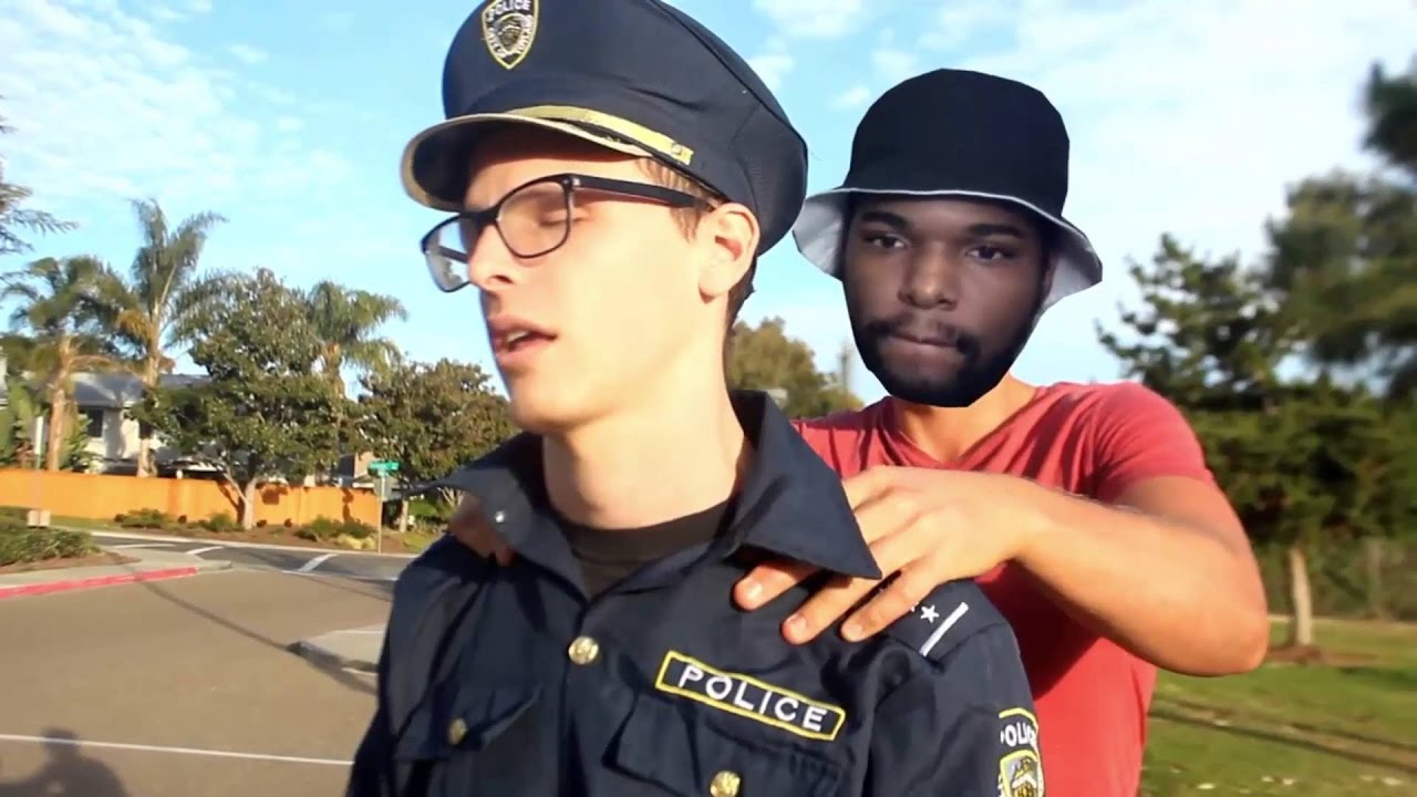 עצרו אותי?! (סיפורים מהחיים לילדים מסוכנים)