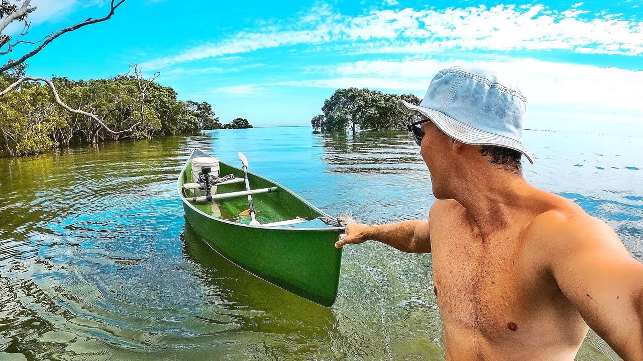 EP 25 - Sand Crab Canoe Mission (Coconut Chilli Recipe) | Catch n Fry