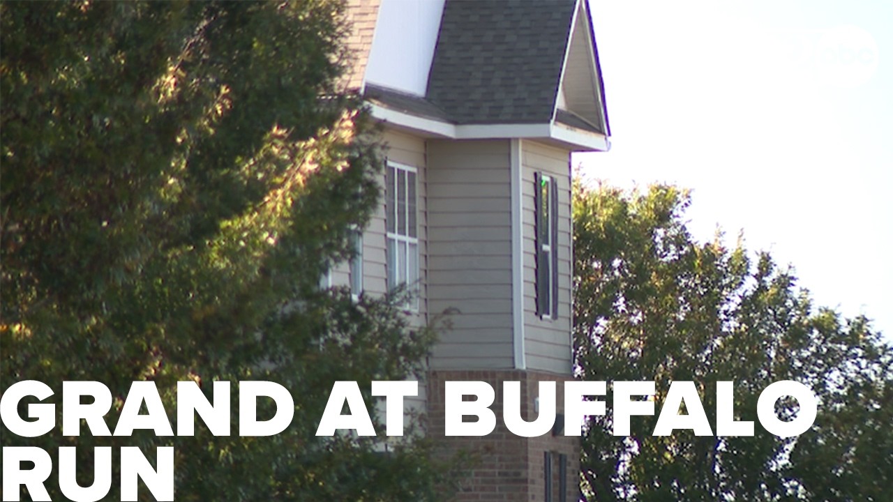 Жильцы утверждают, что руководство жилого комплекса Grand at Buffalo Run создало для них ощущение...