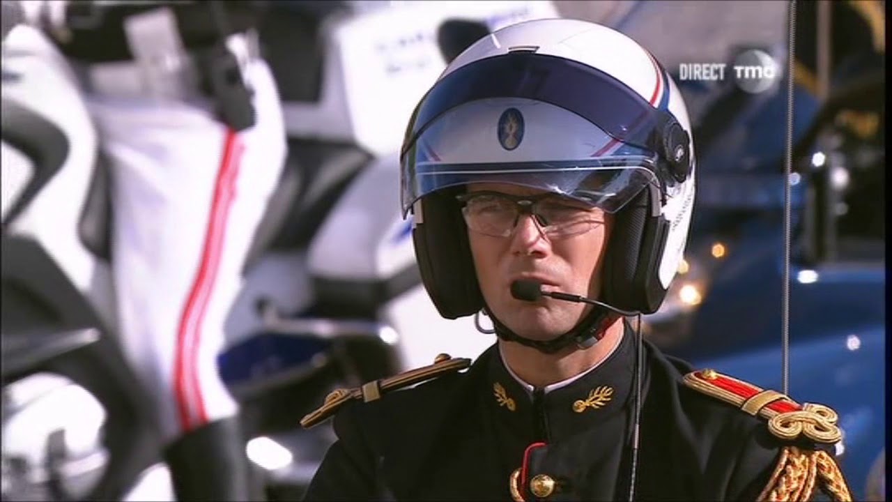 19 nov. 2012 - Carrousel moto Carabiniers/Garde républicaine