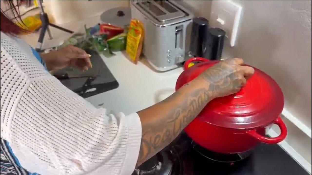 🍗🔥 EPISODE 3 &mdash; TRIXIE & THE CHRONICLES OF BRAVO&rsquo;S KITCHEN! 😅👩🏽&zwj;🍳