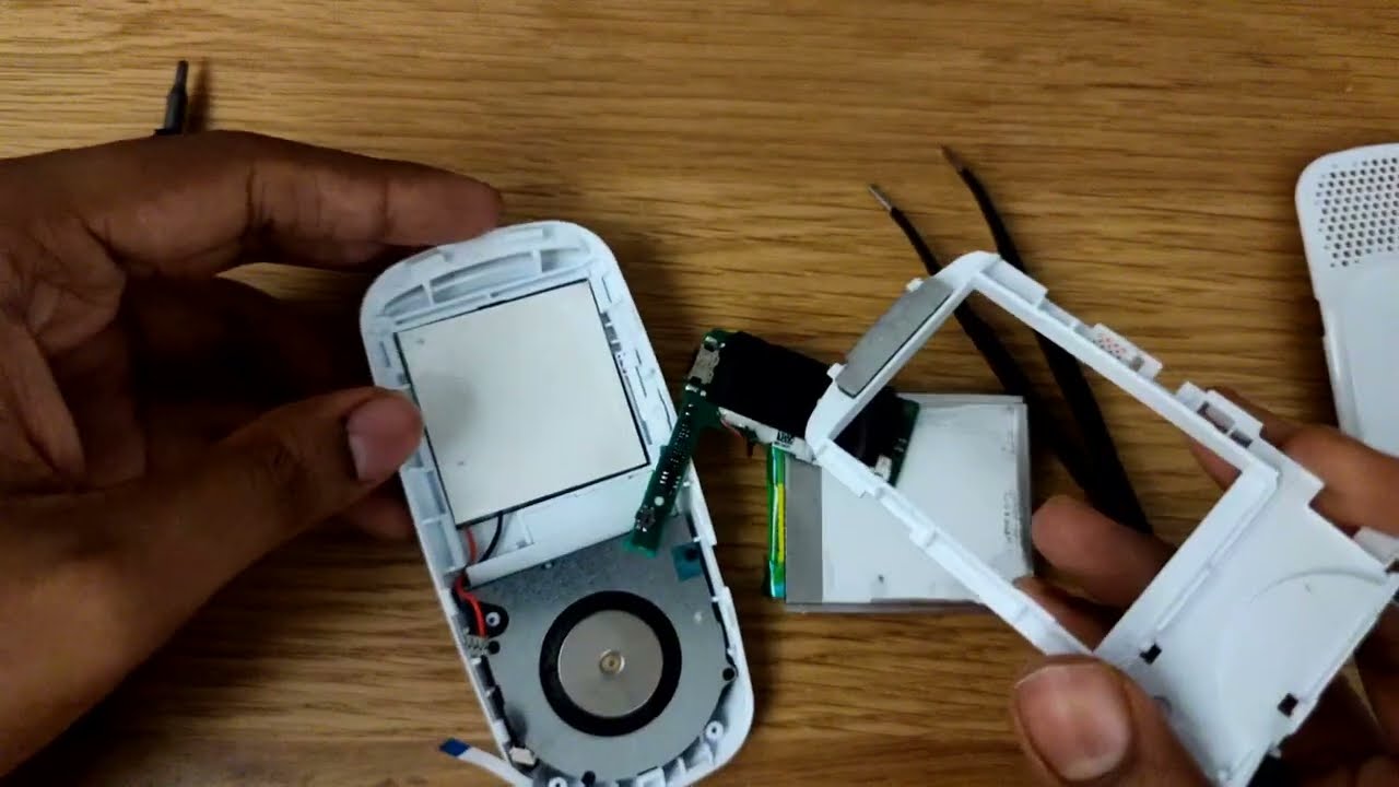 Reon Pocket 2 Teardown : Here's How it Cools/Heats Your Body (Portable Aircon/Heater)