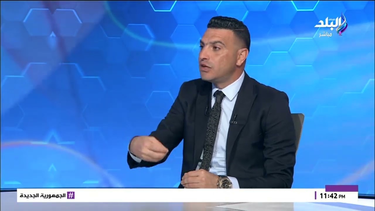 تجمع مميز لنجوم الزمالك بحضور حسن شحاتة خلال مشاهدة مباراة كايزر تشيفز