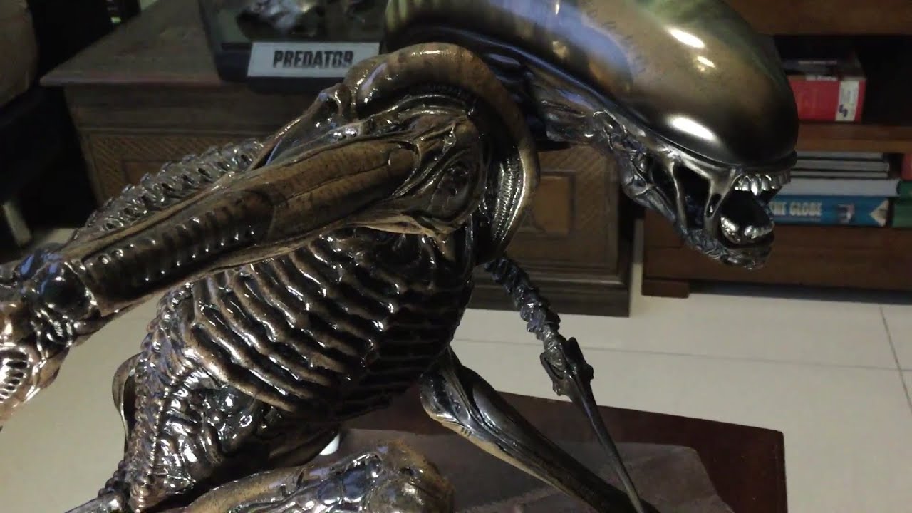 Dog Alien Maquette Sideshow Collectibles Review
