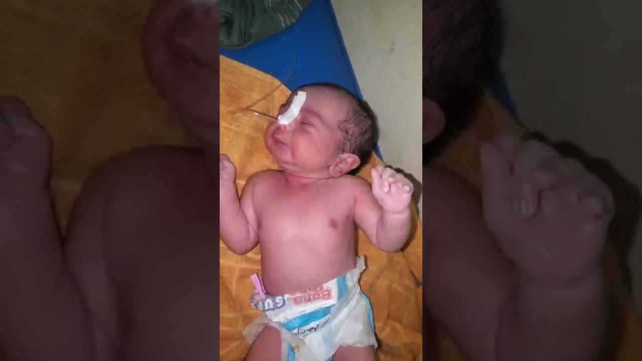 Newborn baby lot of crying in video and 4.2 kg his movement totally good very healthy crying sound