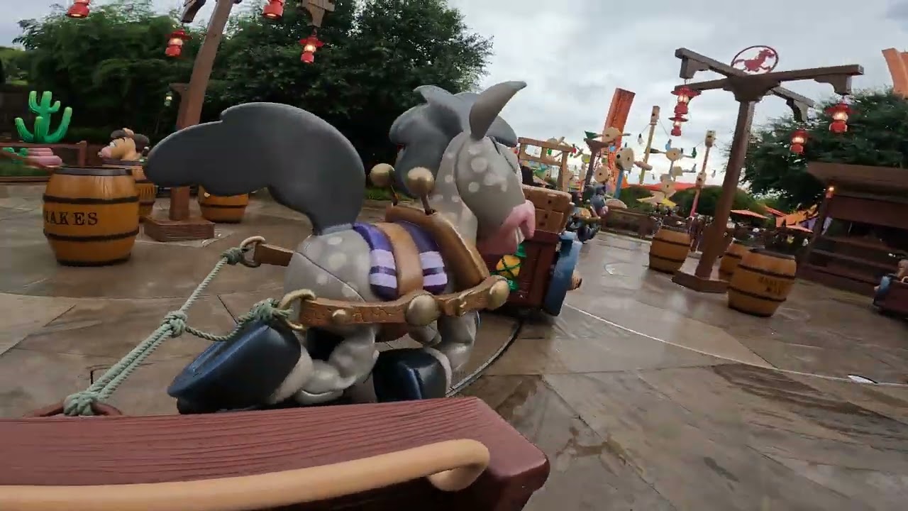 Woody's Roundup 胡迪牛仔嘉年华 Full Ride POV [4K Super Wide] @ Shanghai Disneyland 上海迪士尼乐园 2023-07-20