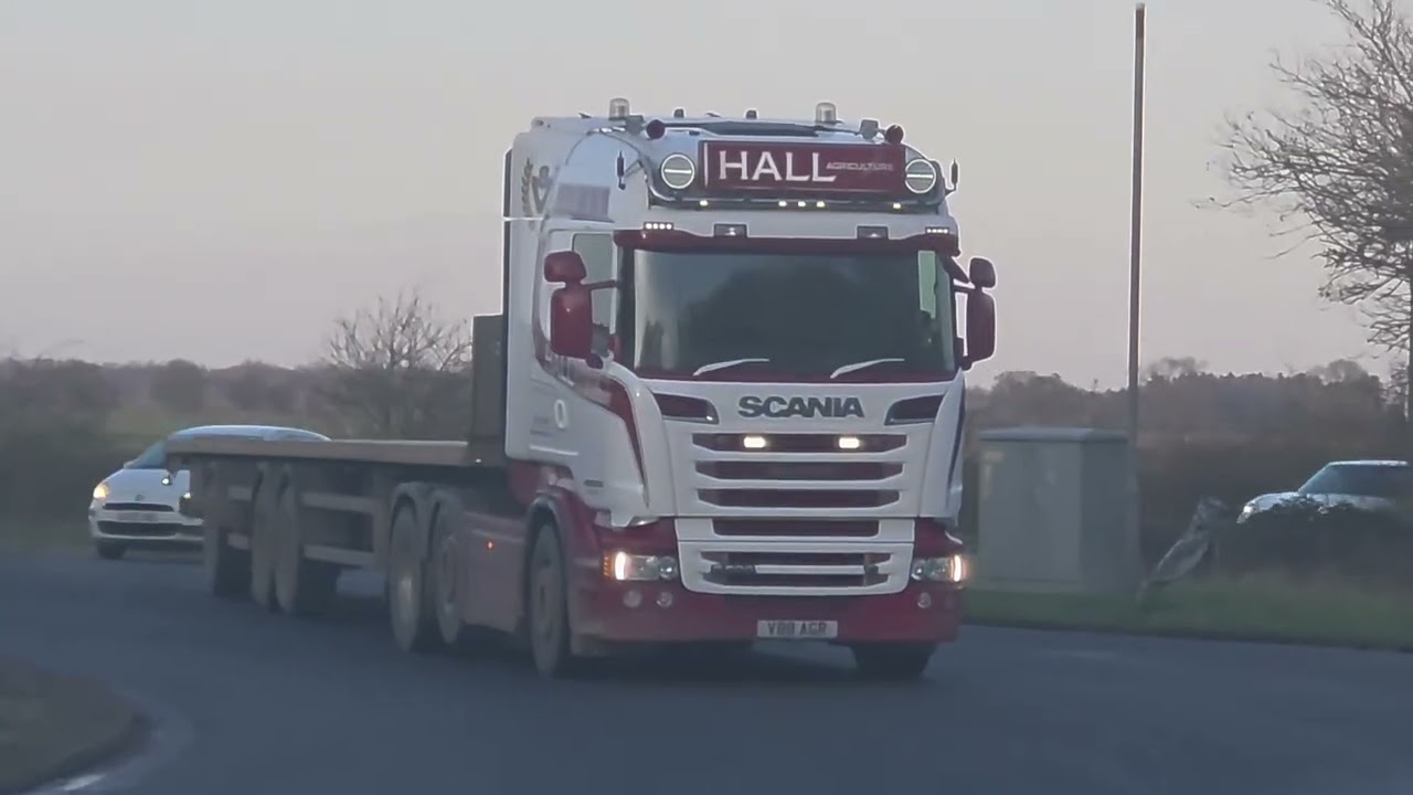 Bus spotting and truck spotting 