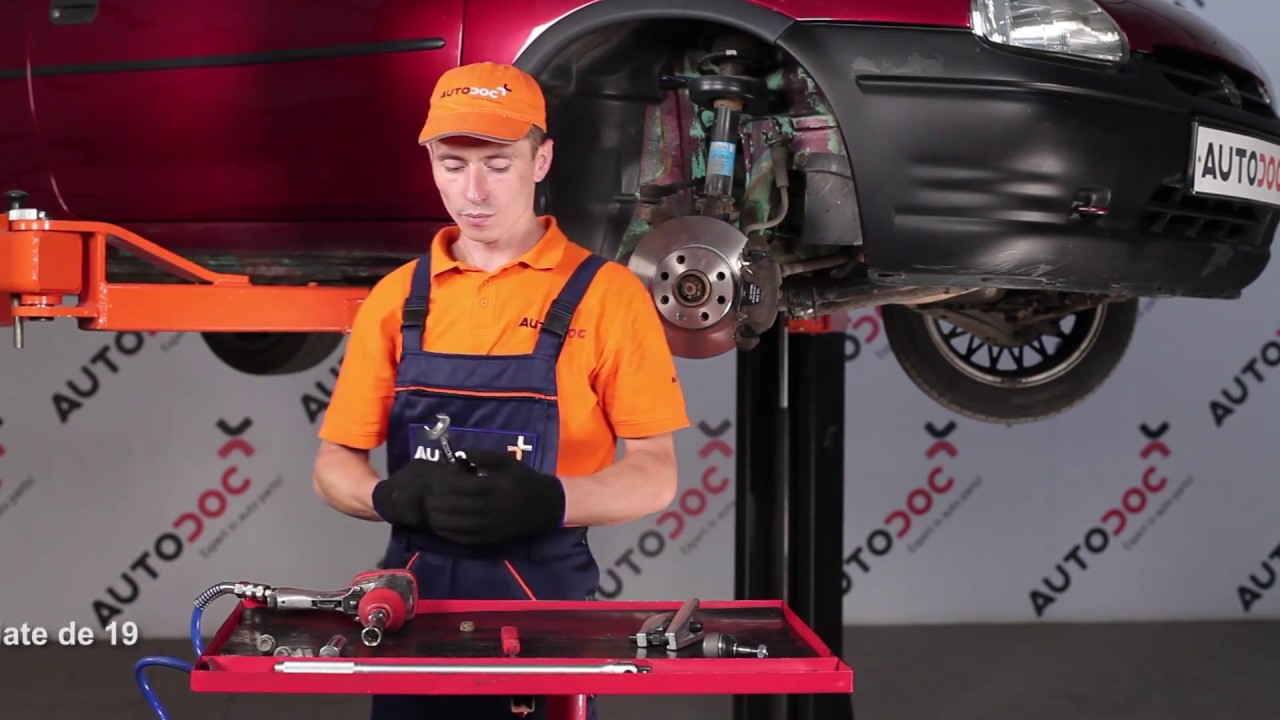Comment remplacer une rotule de direction sur une OPEL CORSA B TUTORIEL | AUTODOC