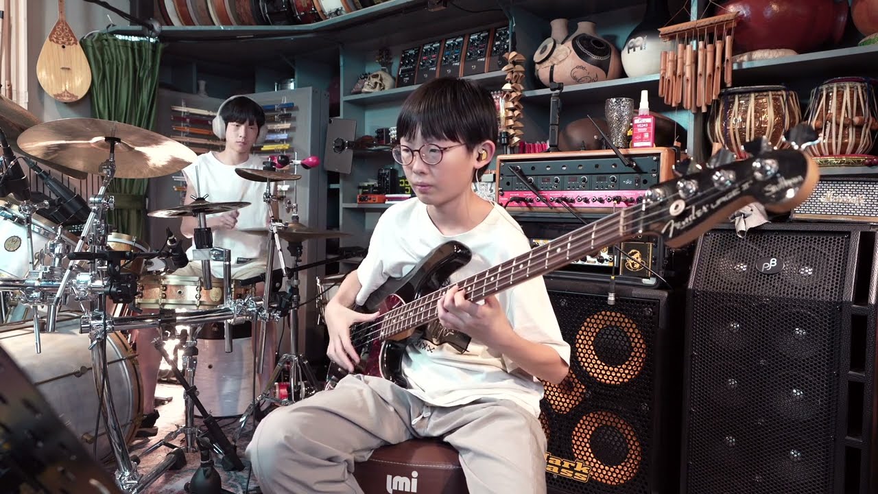 Incredible Bass Solo (Wojtek Pilichowski) cover