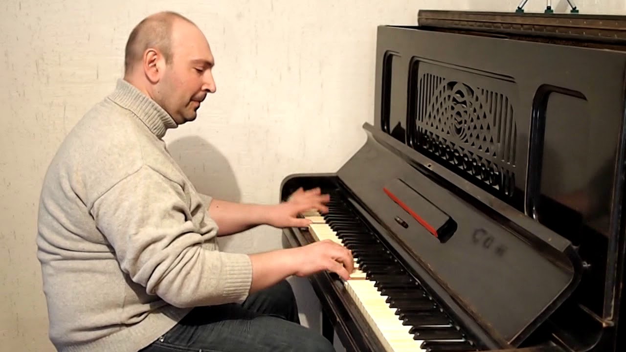 I Need A Hero (Bonnie Tyler) - piano cover by Dionis Kharlampidi