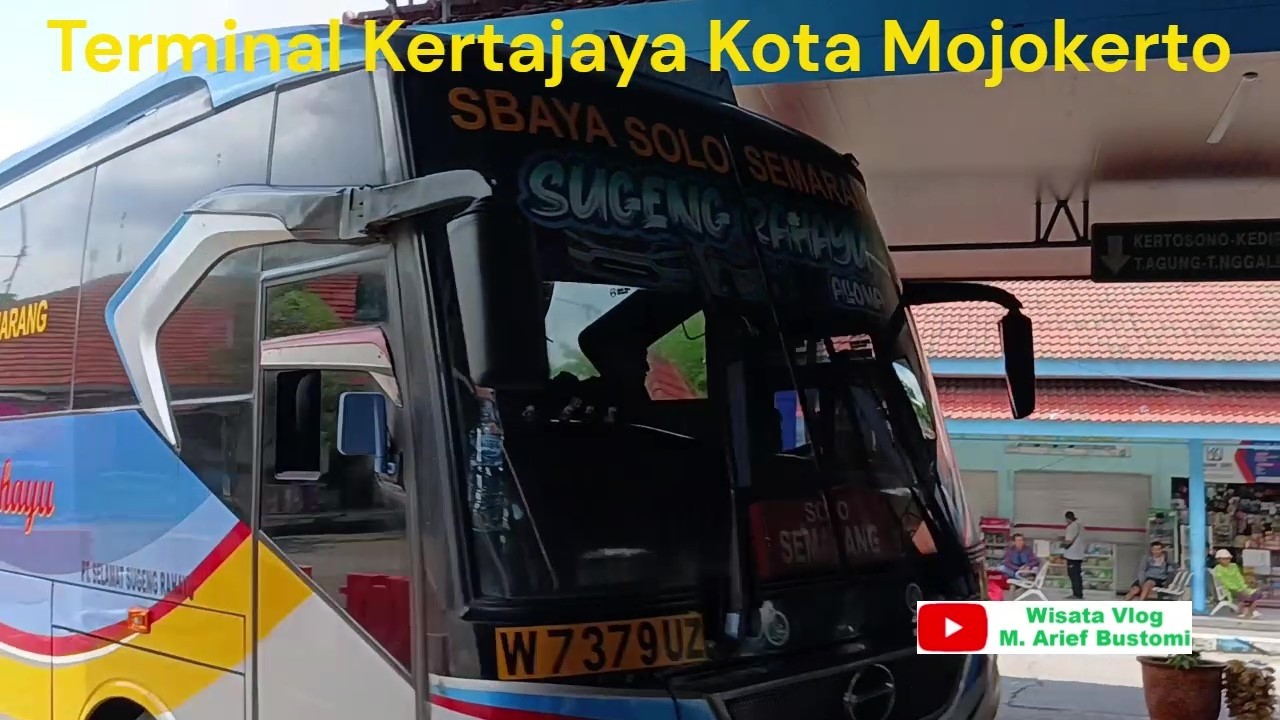 TERMINAL KERTAJAYA MOJOKERTO sebagai terminal transit bus-bus dengan tujuan ke arah barat Surabaya