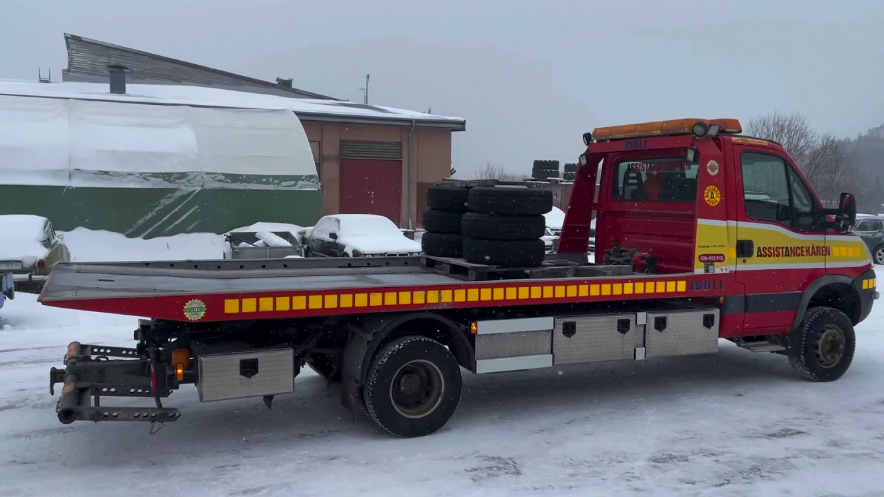 Köp Bärgningsbil Iveco Daily 65C18 på Klaravik