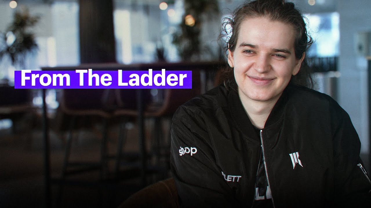 Where Scarlett Gets Her INSANE Builds | StarCraft 2