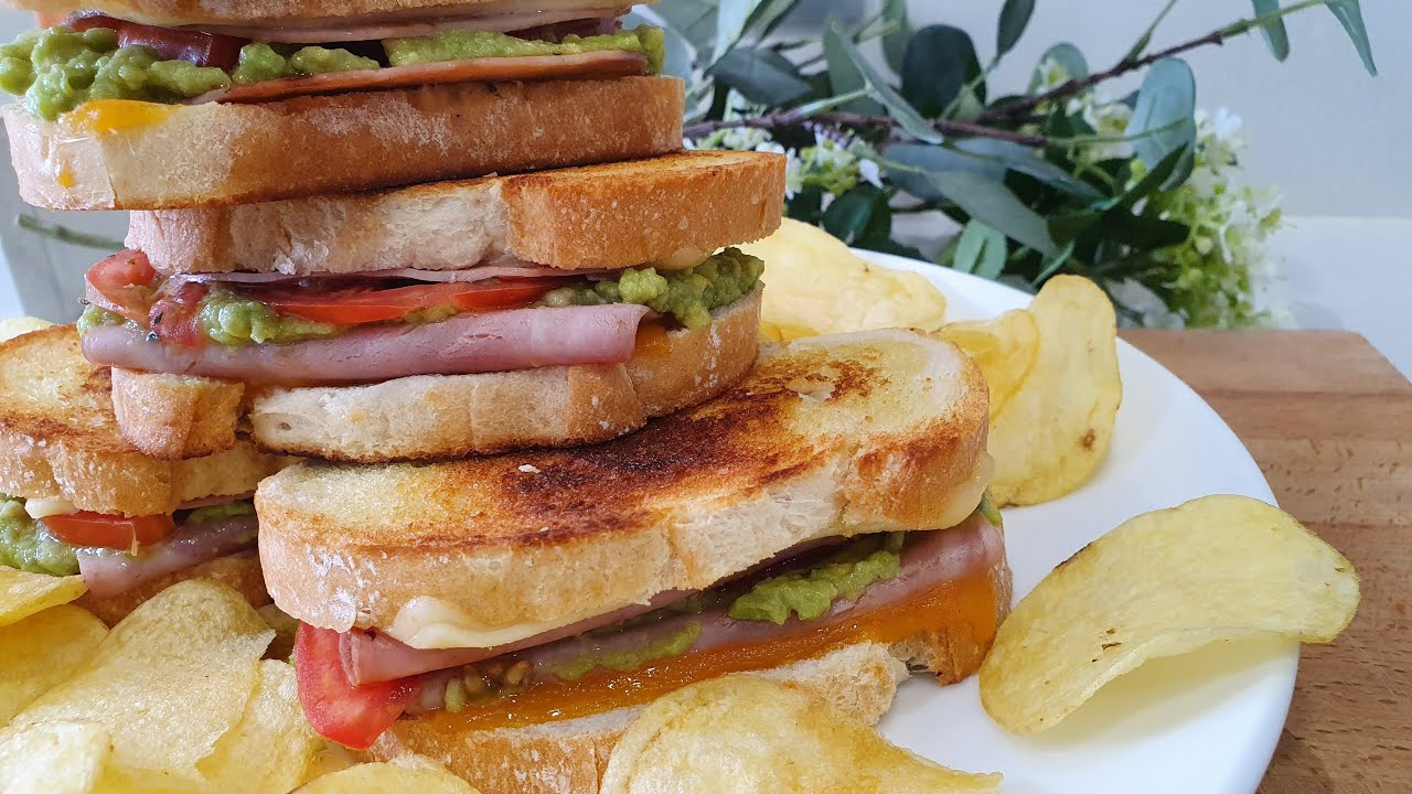 No te pierdas el sándwich que arrasa este verano - SÁNDWICH DE GUACAMOLE CON JAMÓN Y QUESO