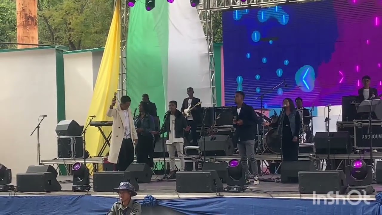Seven7 : LIVE AMPY AHY IANAO-ANTSAHAMANITRA FIDERANA &Agrave;VY AMIN'NY NOSY