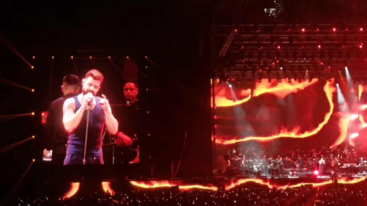Fuego de Noche, Nieve de Día - Ricky Martin _ Sinfónico Tour 2024 Lima.