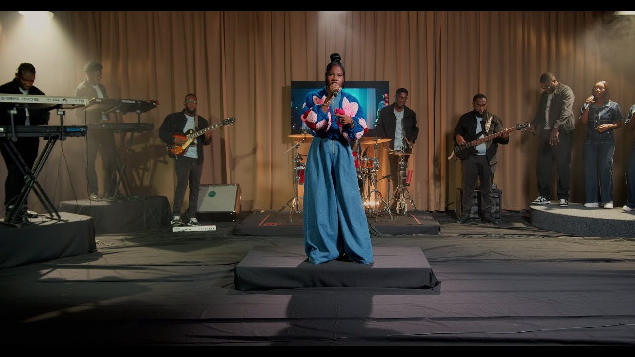 Kennia Domini - Waai Anisa