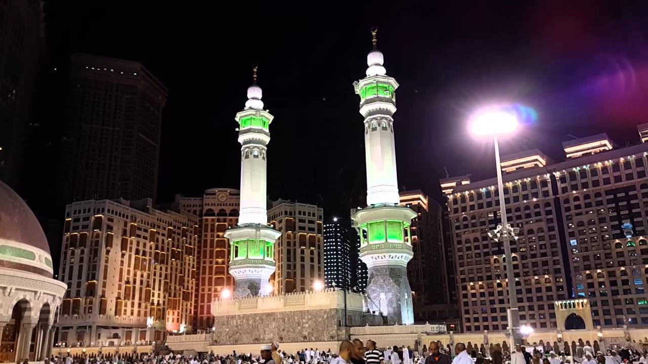 أذان العشاء من الحرم المكي الأحد 3_7_1437 | المؤذن علي ملا