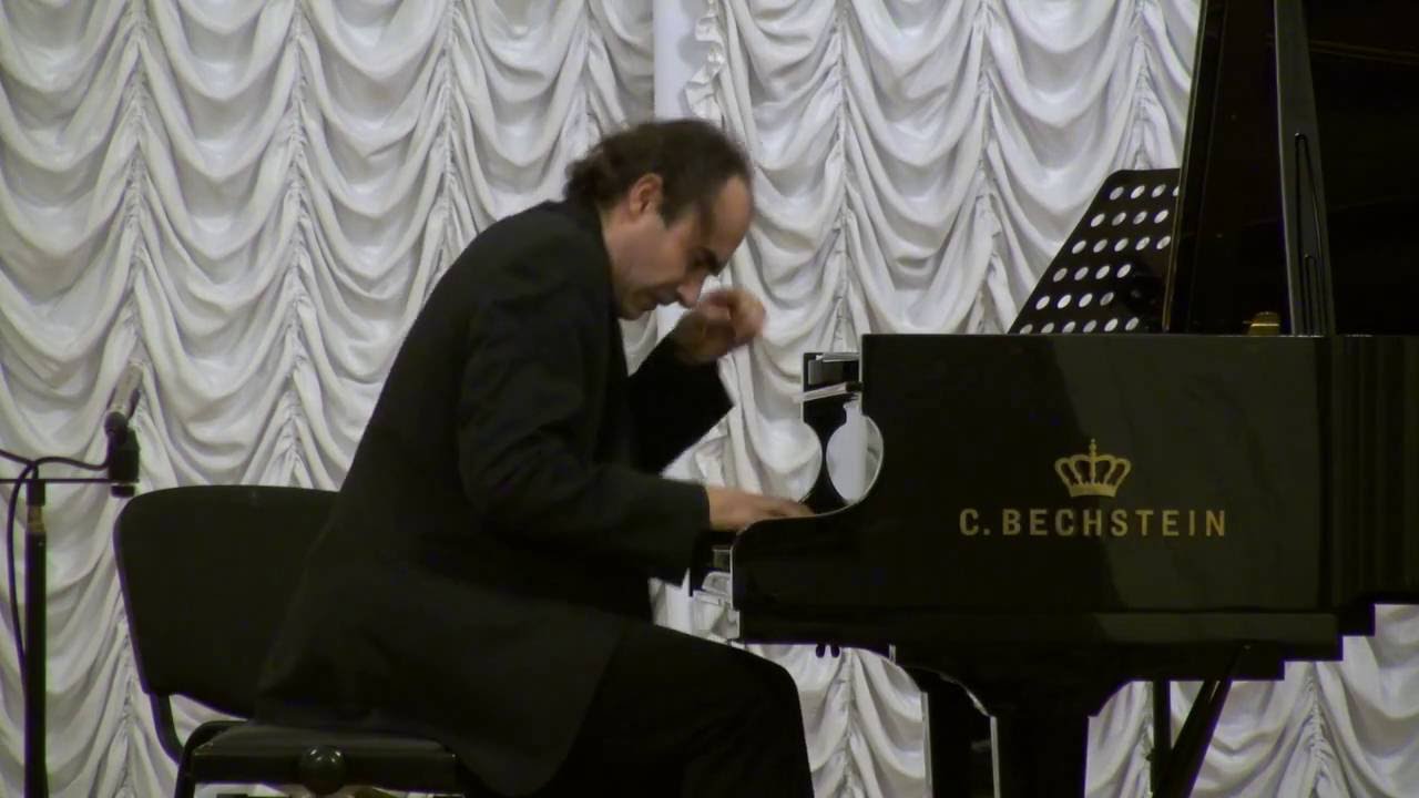 Gershwin Rhapsody in Blue (piano solo version) (Oleg Vainshtein)