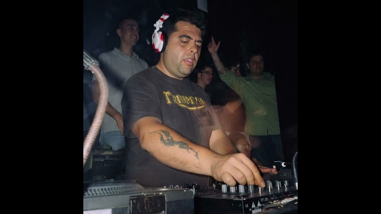 Embassy--Mario + -- Franchino -- summer tour 2003