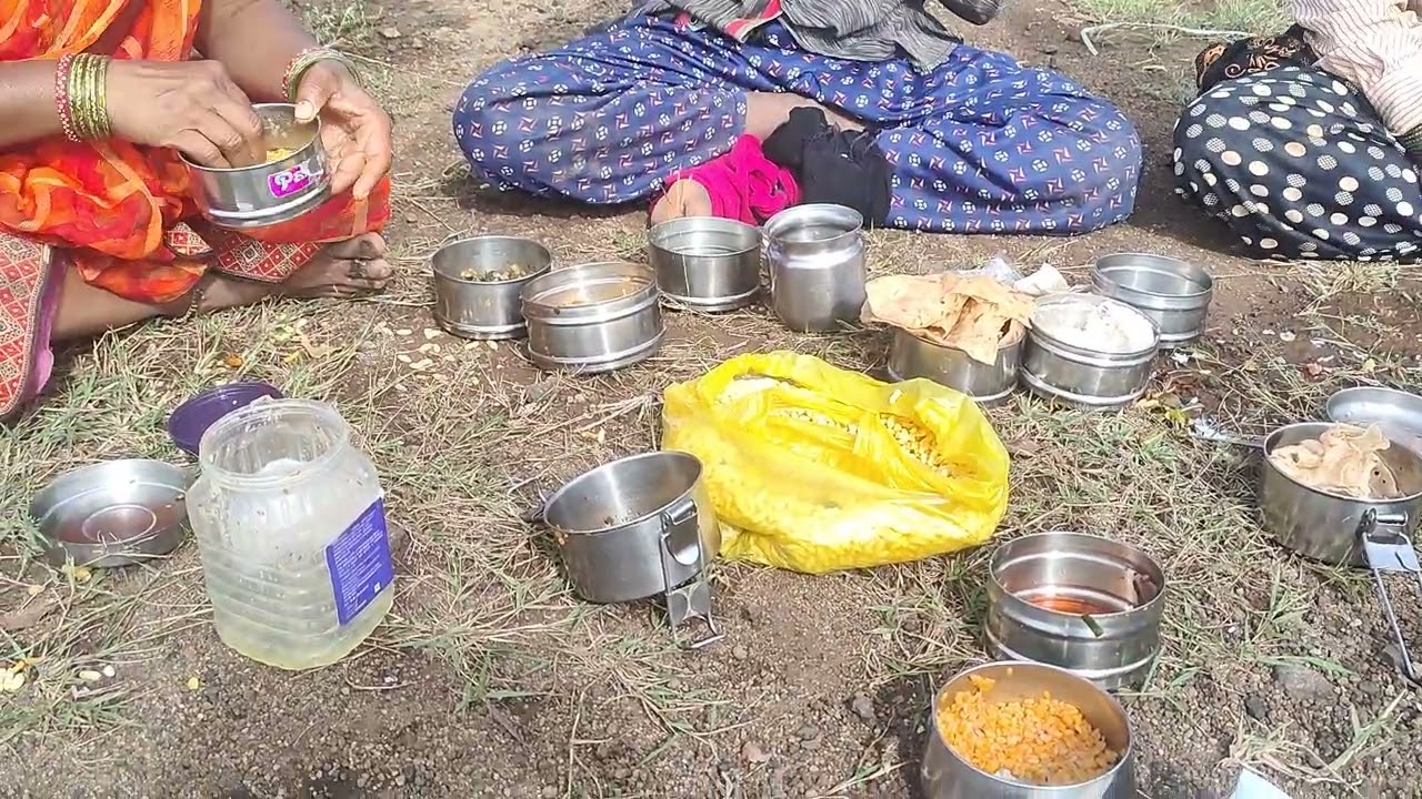 शेतातील दूपारच जेवन 💖