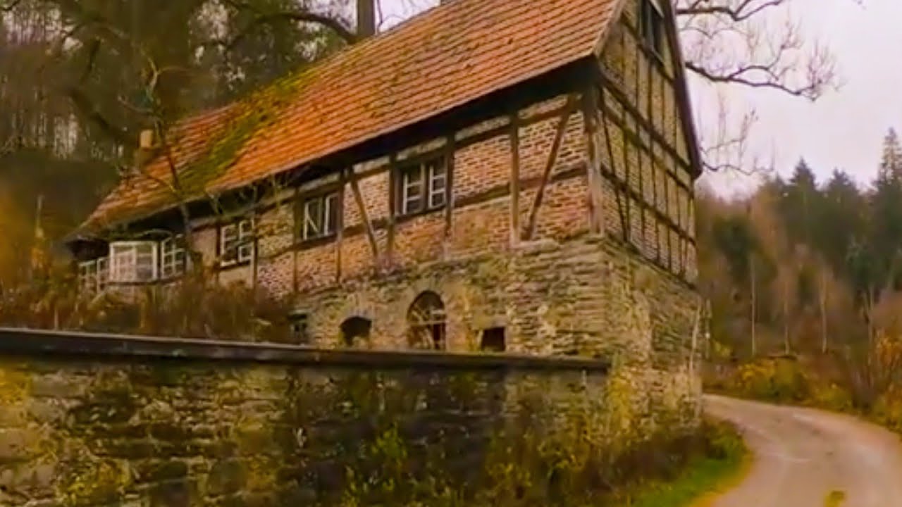 Durch das historische Hönnetal mit Höhlenabenteuer im Sauerland.
