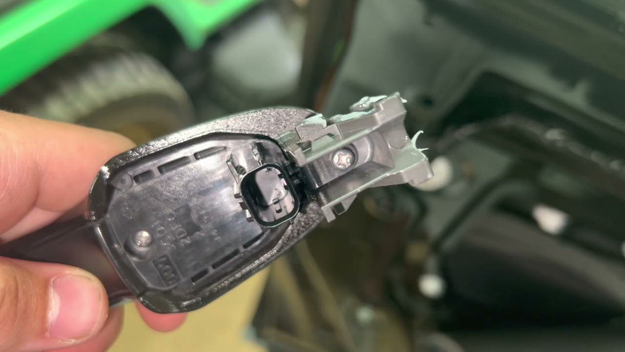 2023 Forester door handle removal