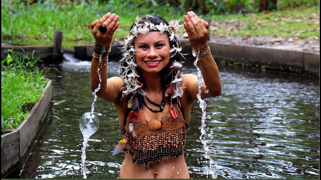A Beleza e o Pensamento de Marcia Wayna Kambeba (2021)  HD
