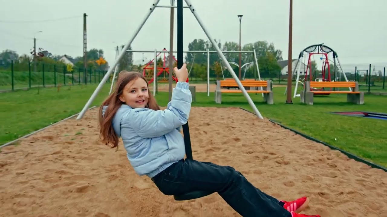 Marzenia zaczynają się na placu zabaw PLAY PARK