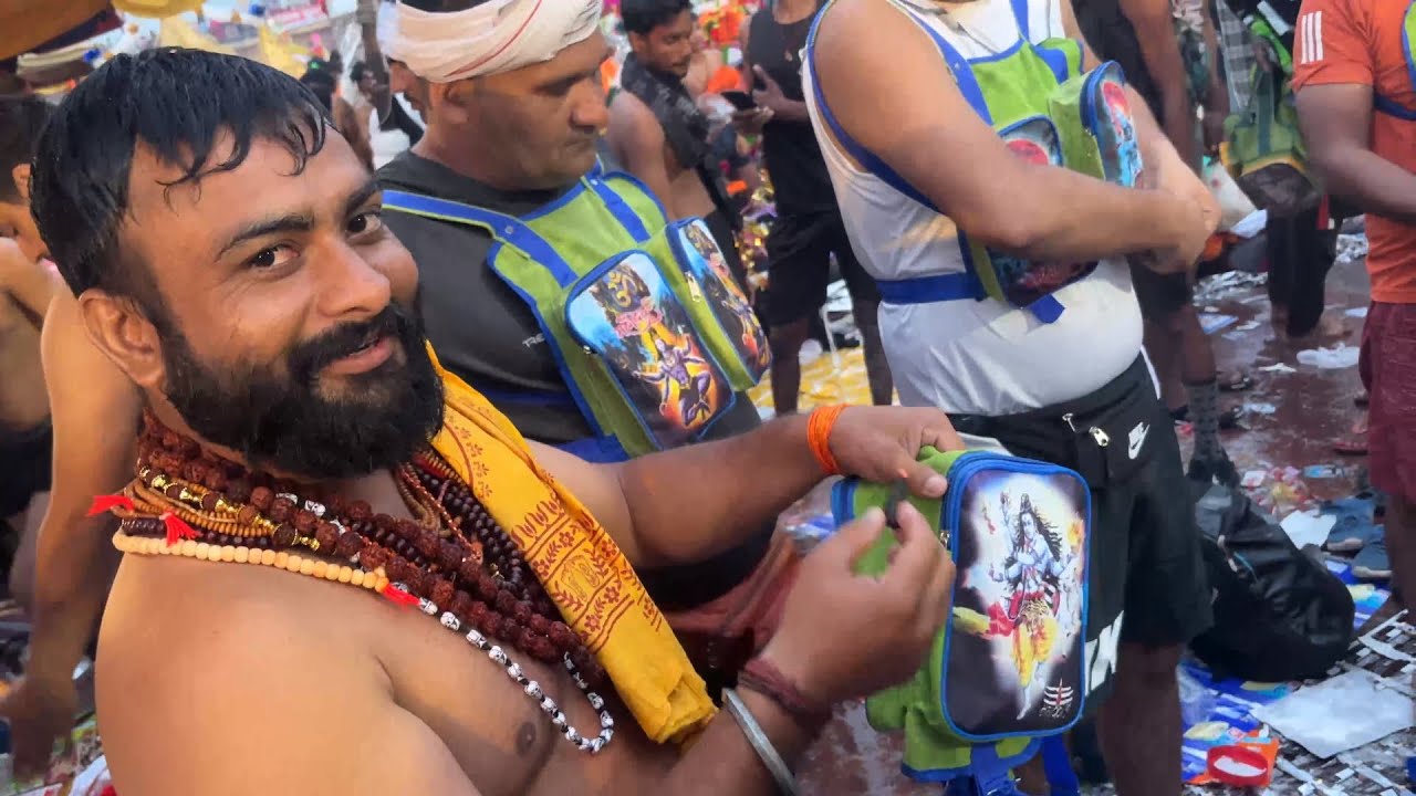 आज पूरी 42 km कि यात्रा निकाल दी  !! पैदल कावड़ यात्रा में आ रहे है पूरे मजे !! Kawad Yatra 2025 !!