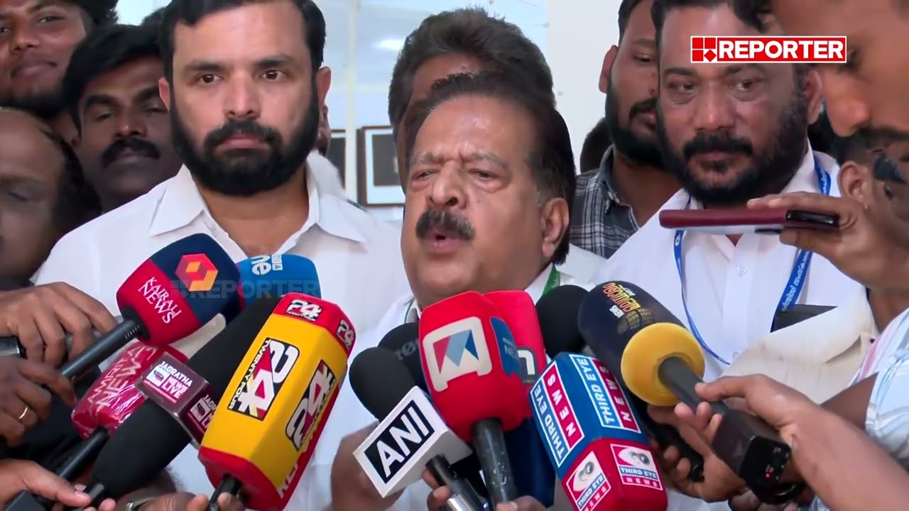 'കുറ്റ്യാടി വേദിയിലെ പിടിവലിയെക്കുറിച്ച് ചോദ്യം...പ്രതികരിക്കാതെ രമേശ് ചെന്നിത്തല' |  Chennithala