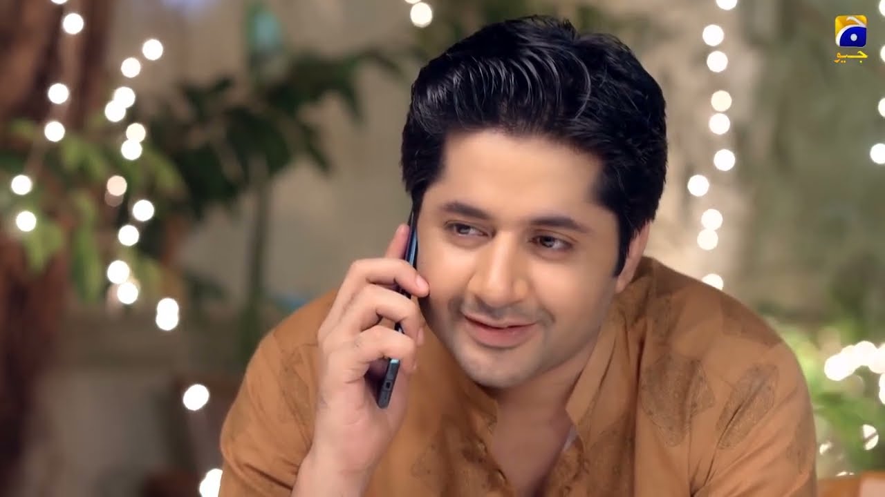 Larkay Ki Call Larki Ki Dost Ne Utha Kar Shart Rakh di | Kahin Deep Jalay| Best Scene | Drama Bazaar