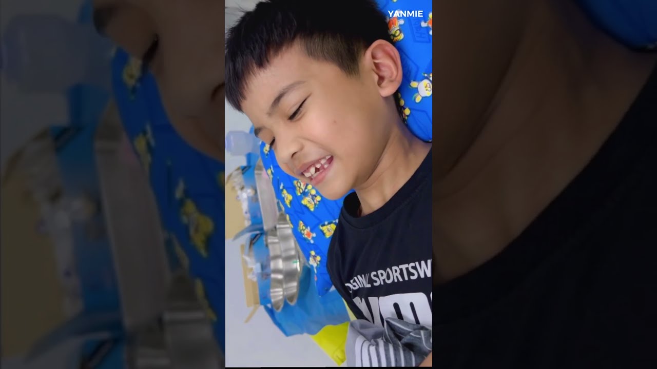 Gelagat Anak Aku Bersunat - Potong kecik2 Katanya hahaha