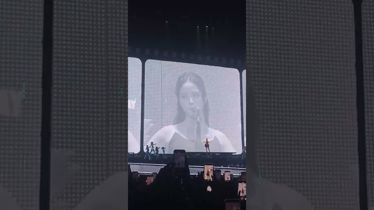 HUGS & KISSES - JISOO SOLO PERFORMANCE (DEADLINE TOUR BULACAN) DAY 2