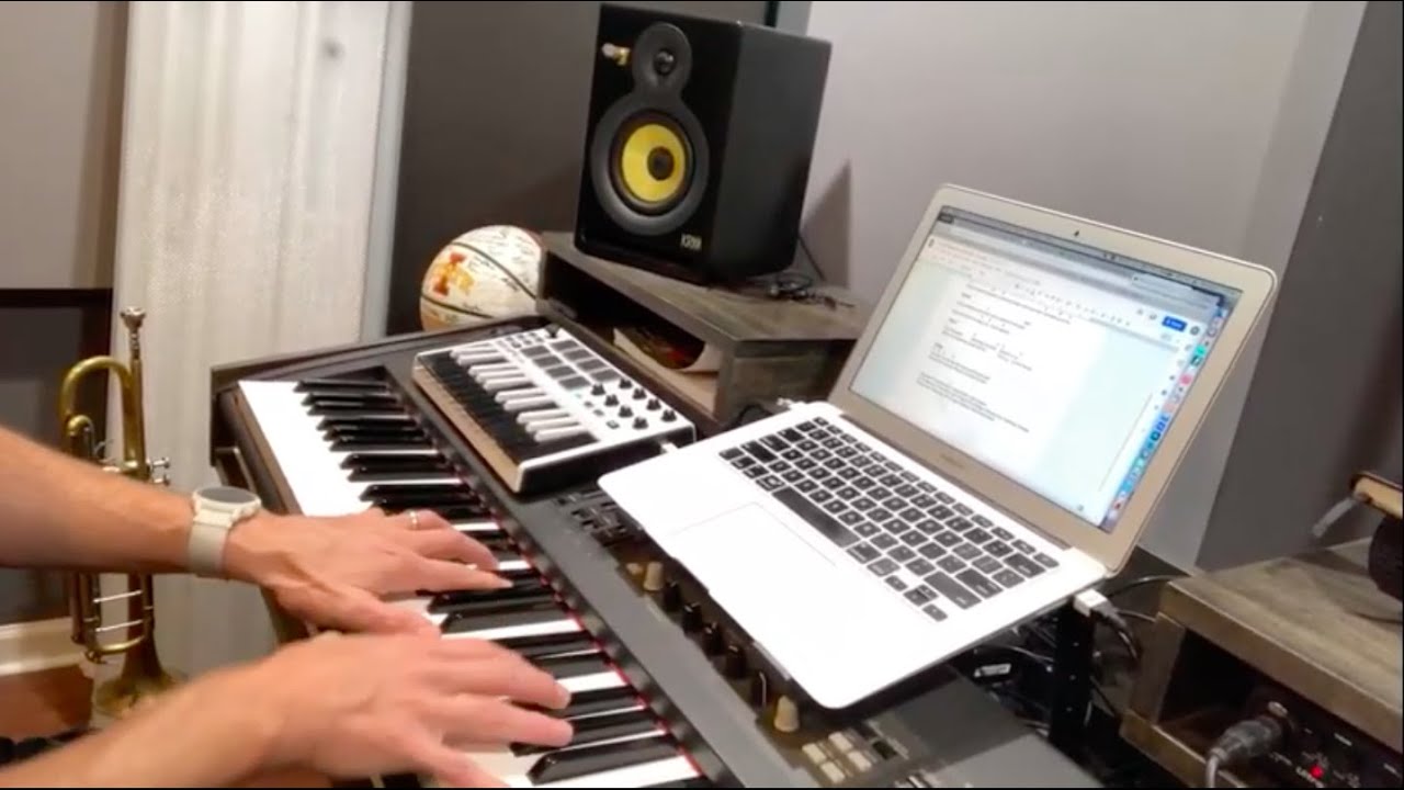 Preparing to lead solo - voice, keys, MainStage, Ableton