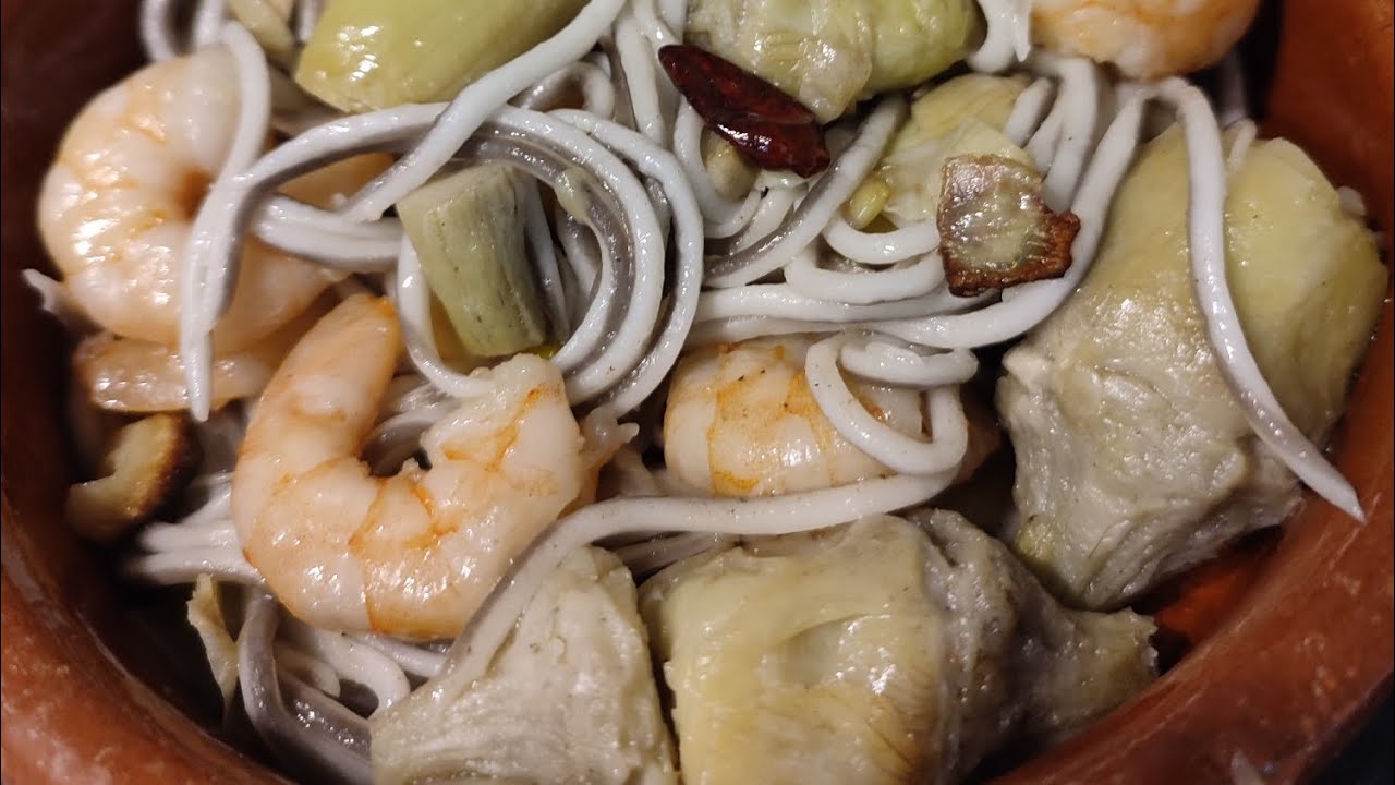 Alcachofas con gambas y gulas @ArtesaniaPatxi