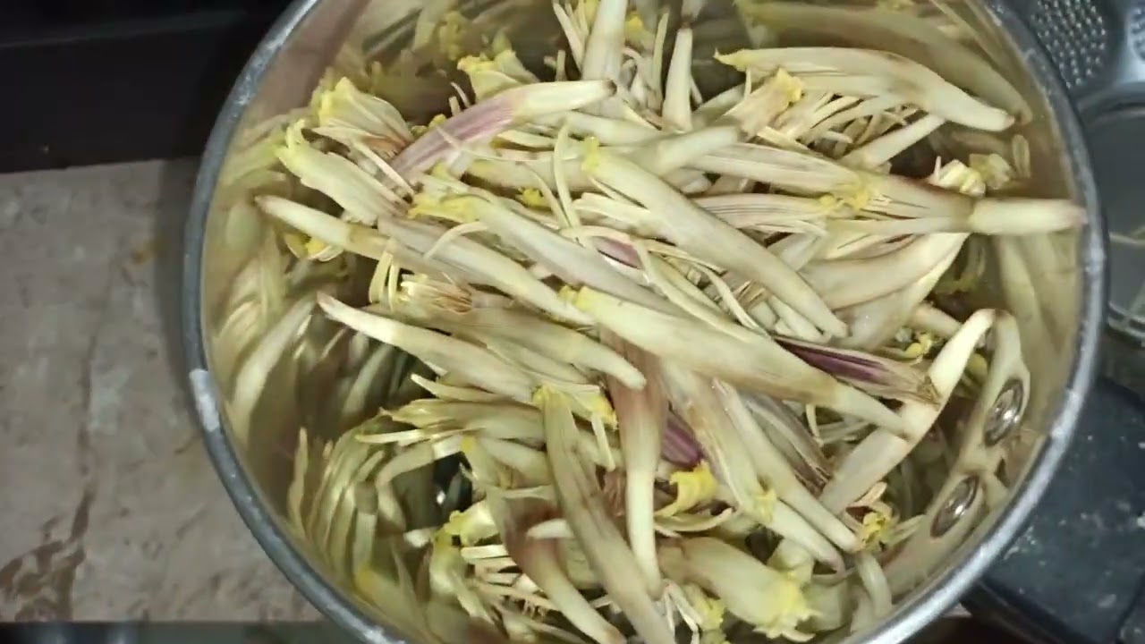 Vaazhalai poo vadai making #vaazhaiilai poo #vadai 