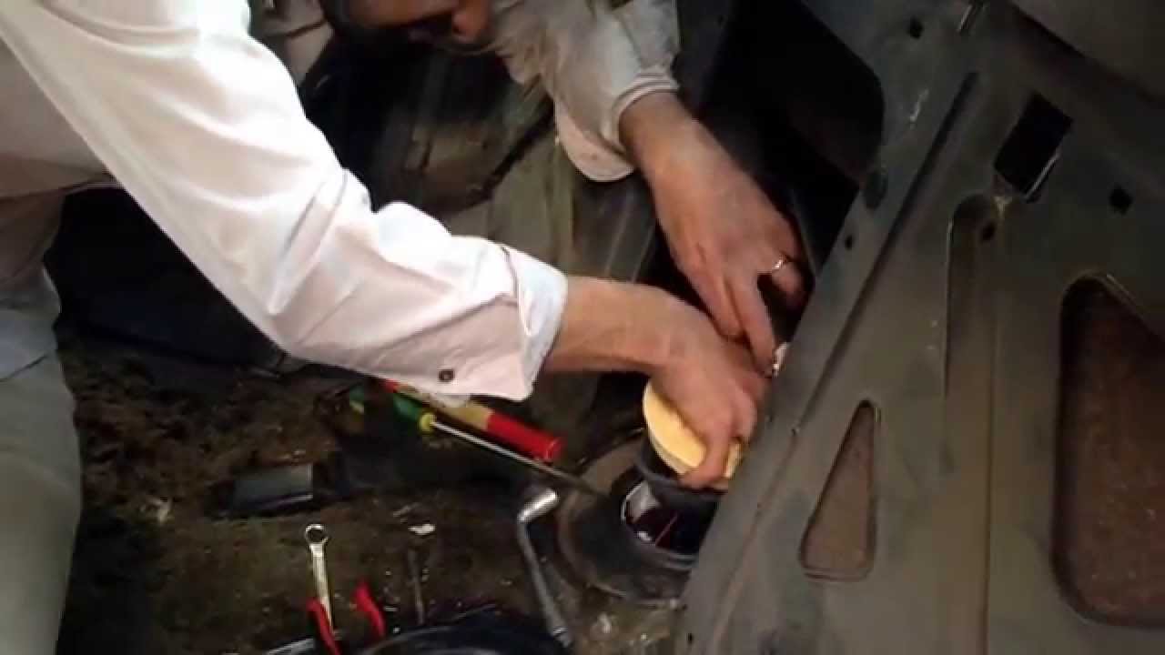 How to change Alfa Romeo 156 Fuel Pump