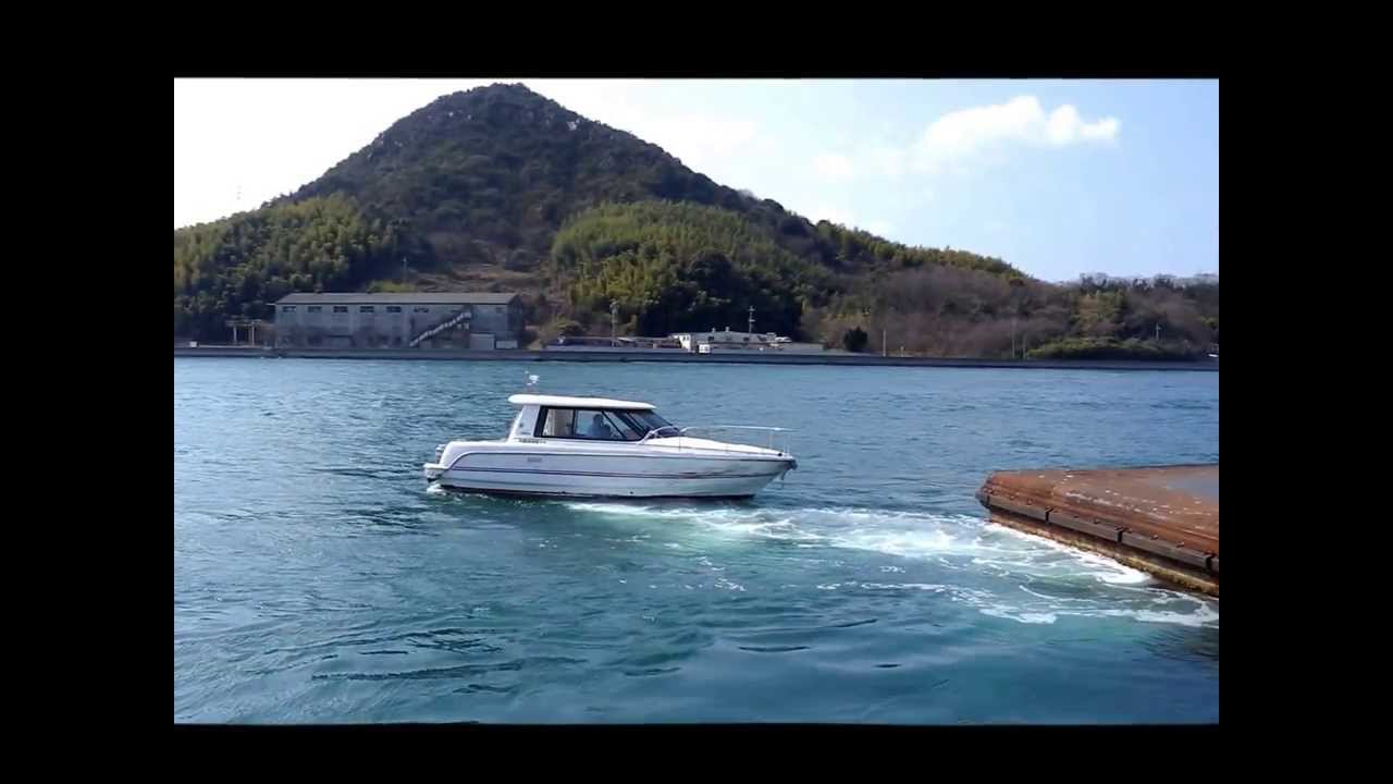 宇和部のタグボートと土生港